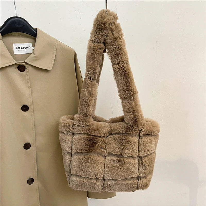 Women Plush Shoulder Bag Fashion Tote Bag Large Capacity Fluffy Handbag Solid Color Fuzzy Top Handle Bag Soft Shopper Bag
